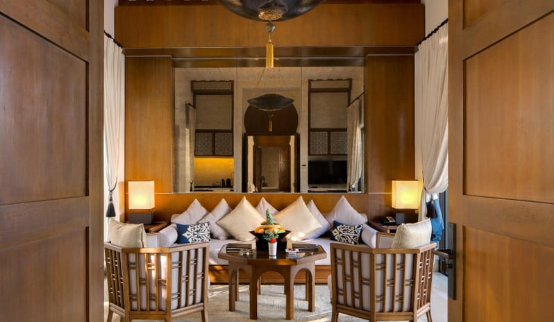 BANYAN TREE TAMOUDA - WATERFRONT POOL VILLA LIVING ROOM